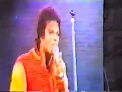 Video thumbnail for Michael Jackson Live In Wembley 22/07/1988 Thiller