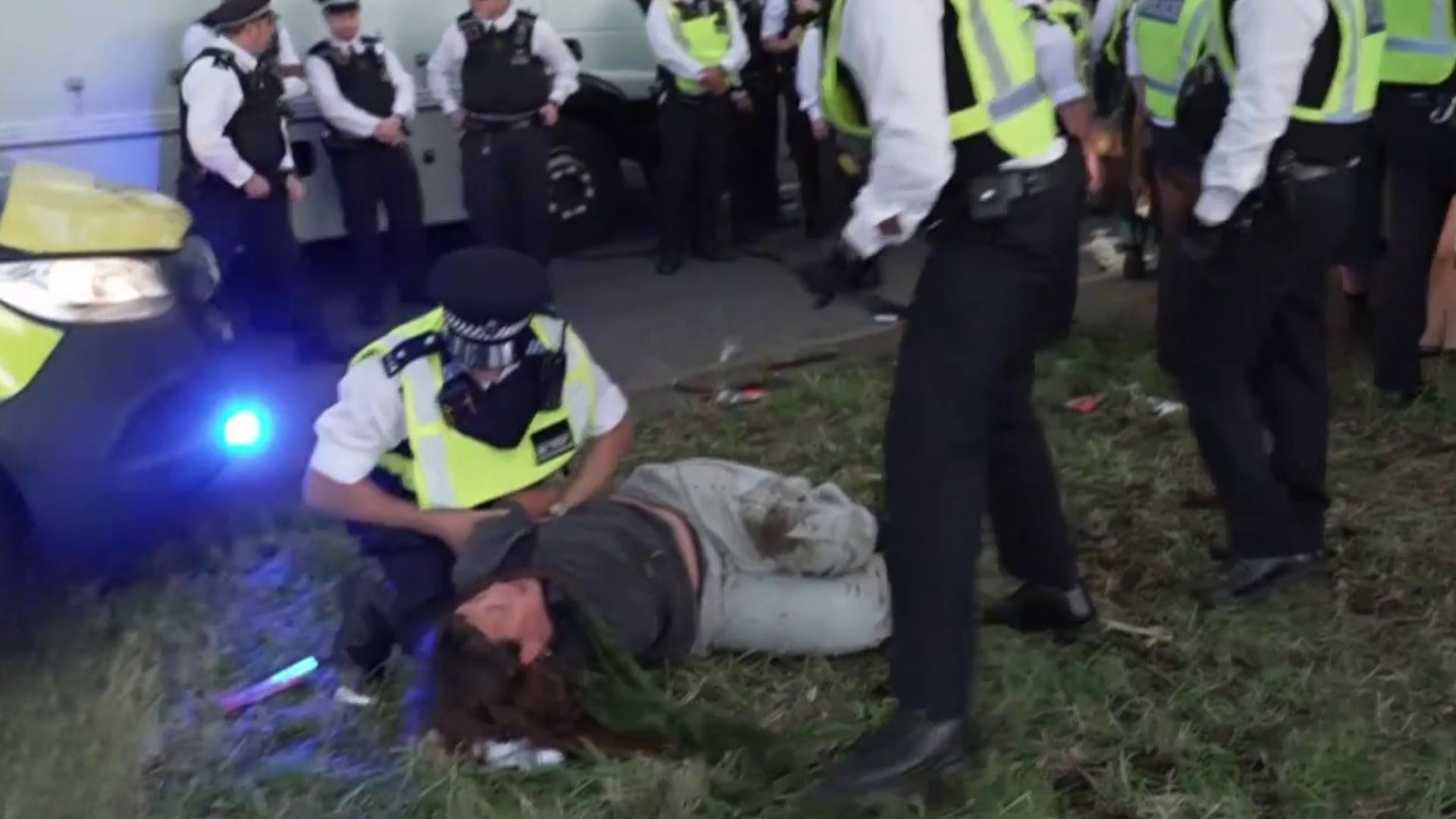 Video thumbnail for UK Police Arrest Pro-Palestine Protesters Outside Court
