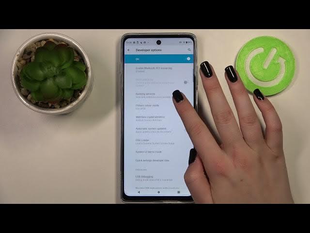 Video thumbnail for How to Turn On Auto System Update on MOTOROLA Moto G200