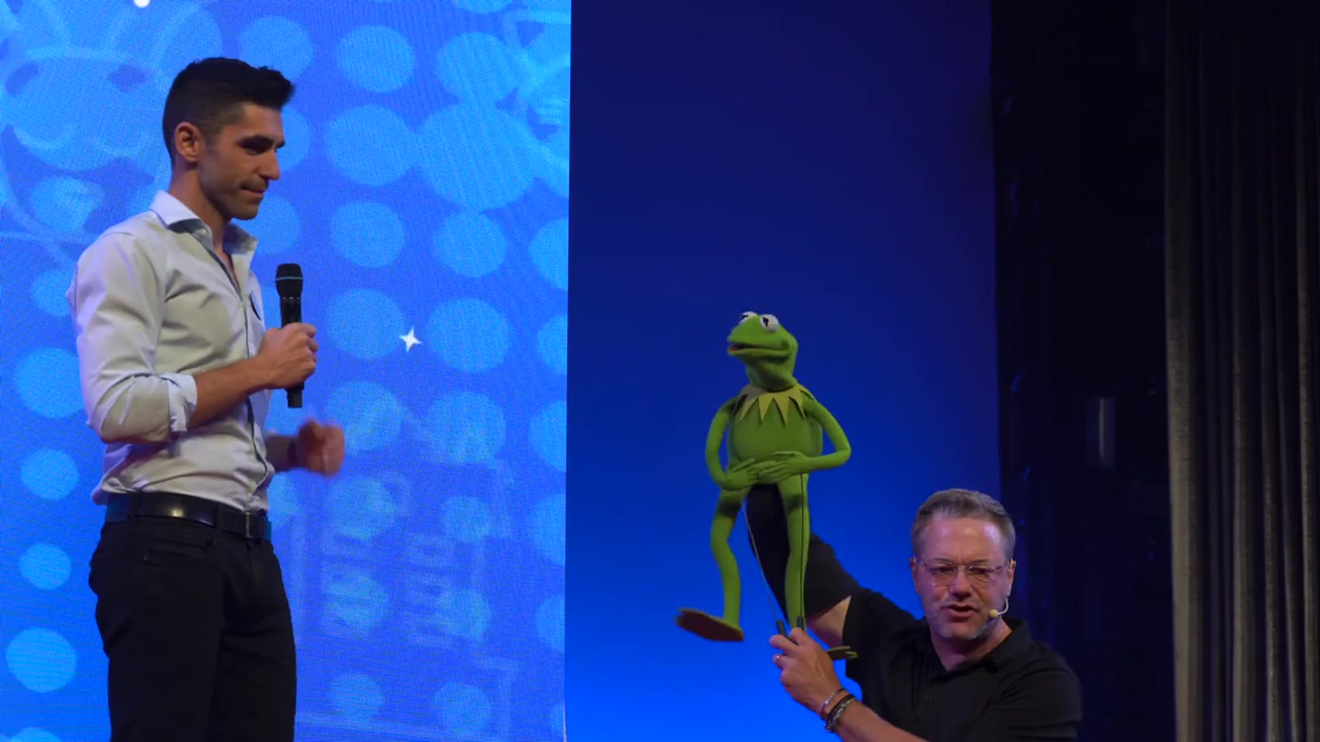 'Video thumbnail for The Muppets Live! Presenting Rock ‘n’ Roller Coaster'