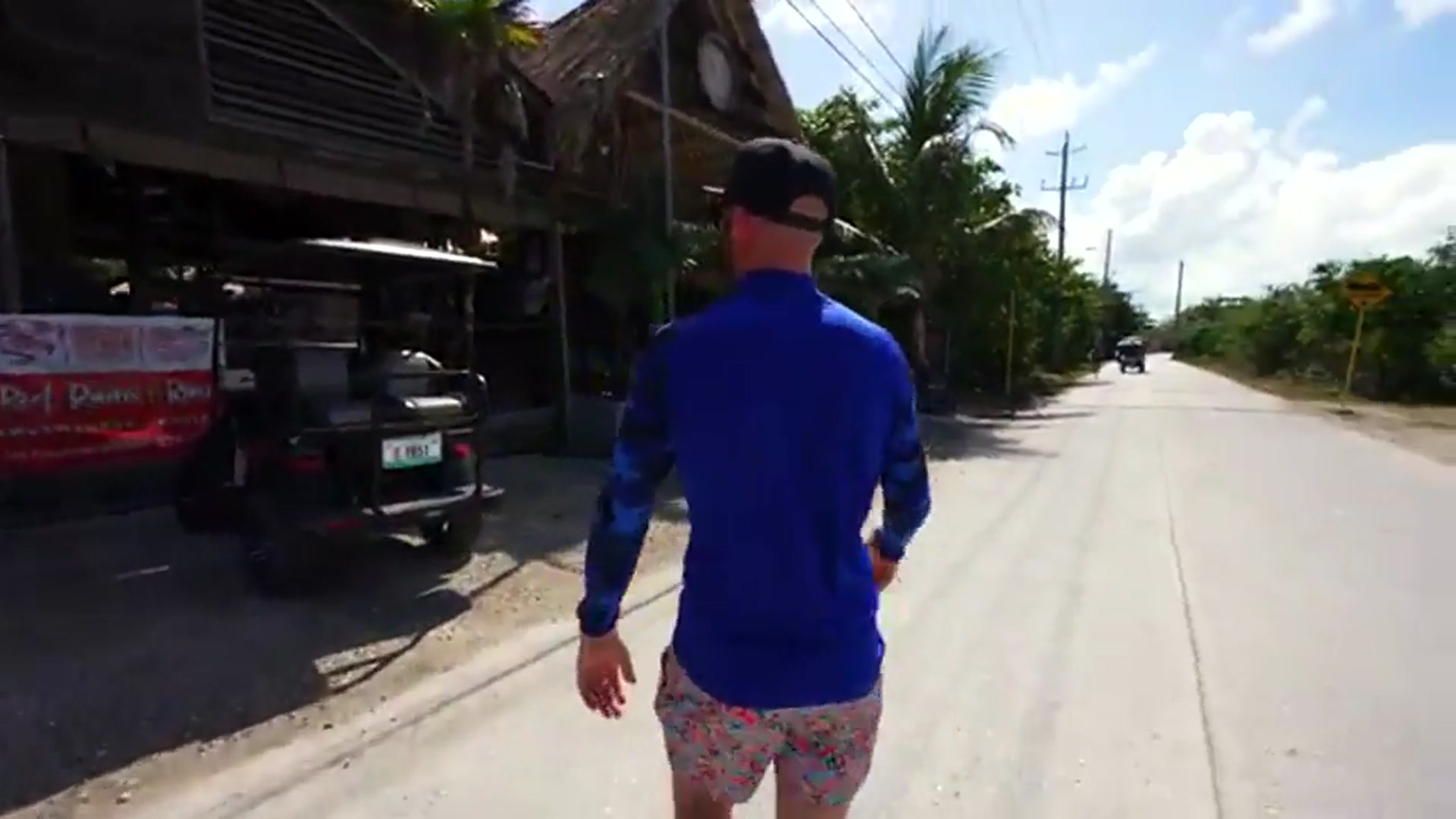 'Video thumbnail for Belizean SEAFOOD MOUNTAIN in San Pedro, Belize!'