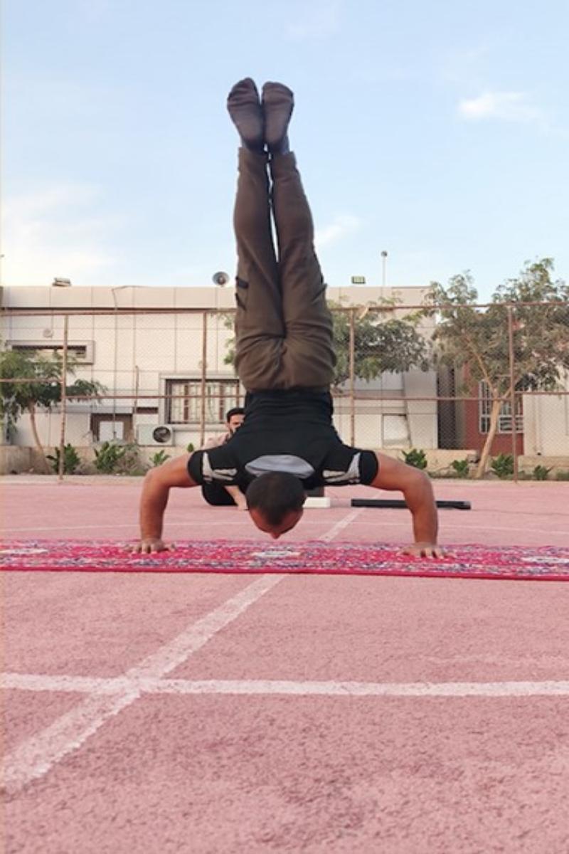 Video thumbnail for Most consecutive handstand push ups - 68 by Mohammed Alikrawiy