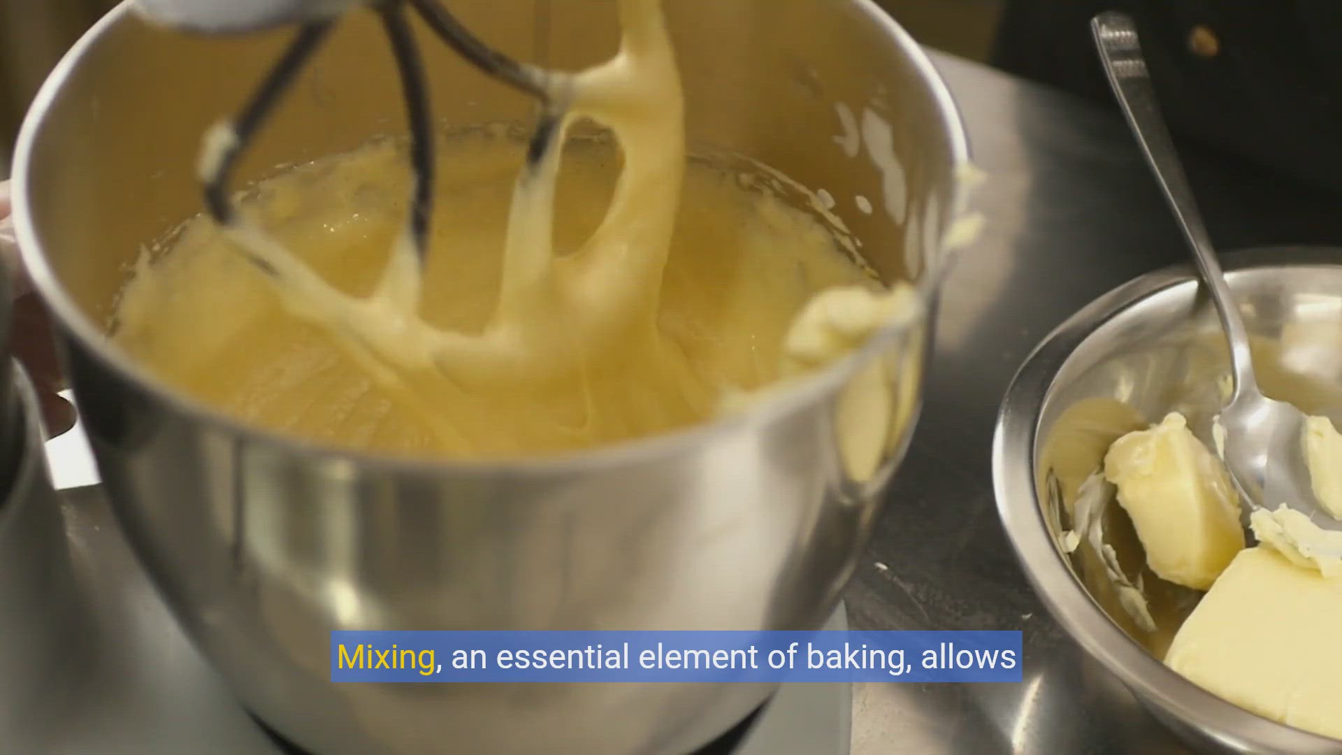 'Video thumbnail for Mixing methods: Creaming, folding and more '
