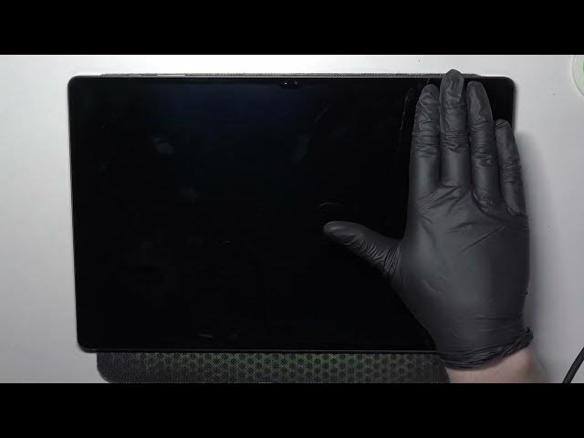 Video thumbnail for Size Does Matter! Hand Size Showdown with SAMSUNG Galaxy Tab S9 Ultra! 👋🔍