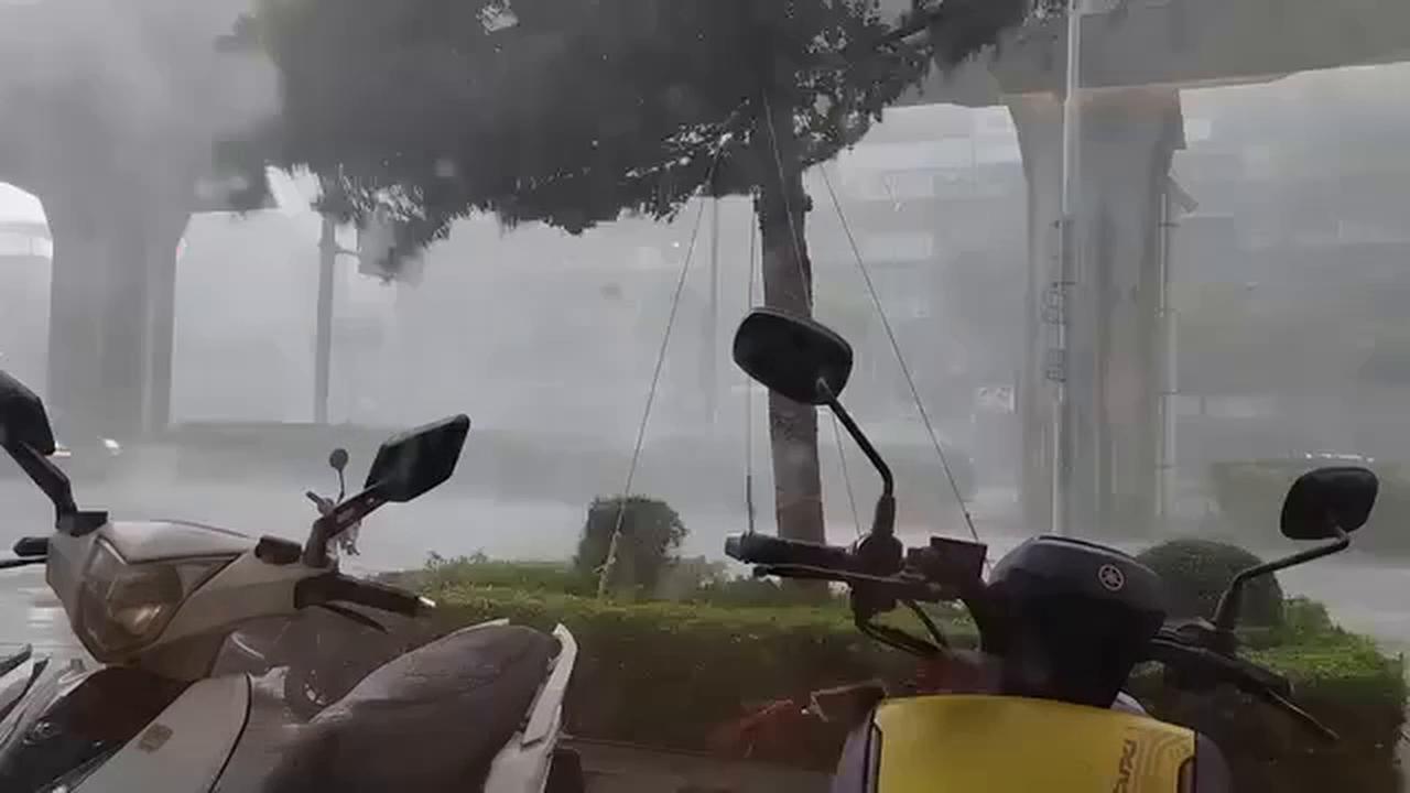 Video thumbnail for Taiwan: Typhoon Dolphin Brings Damaging Winds 3.