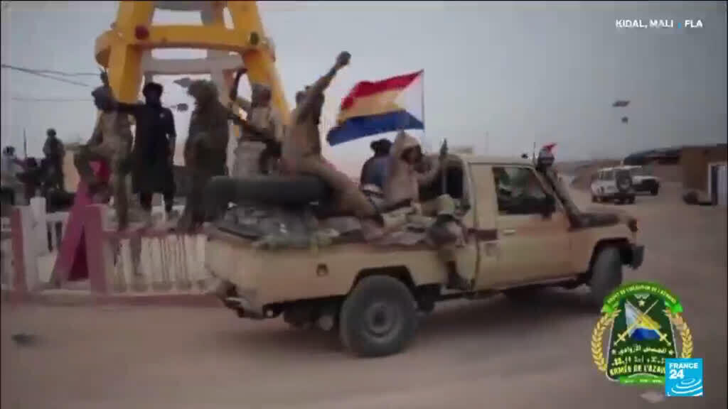 Video thumbnail for Mali jihadists vow to blockade capital