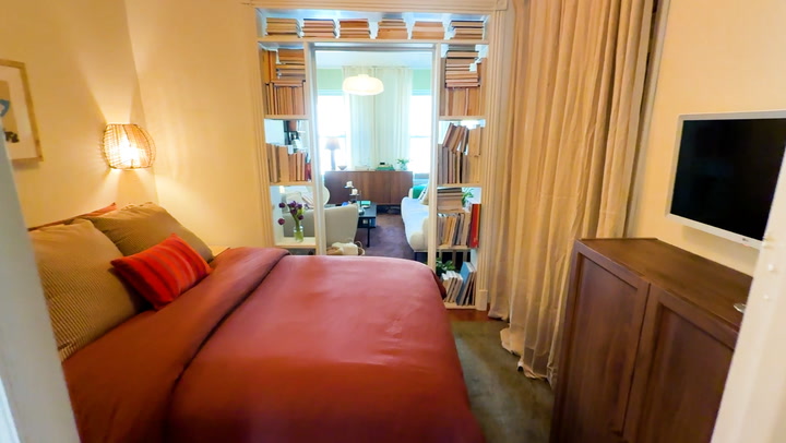 Video thumbnail for House Tour: This NYC Apartment’s Bedroom Is Smack Dab in the Middle of the Home (It’s Not a Studio!)