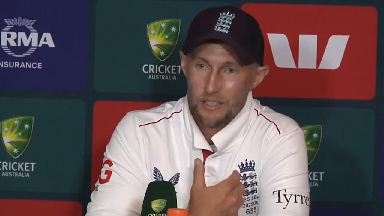 Video thumbnail for 'Sometimes they don't stick' - Root on England's dropped catches
