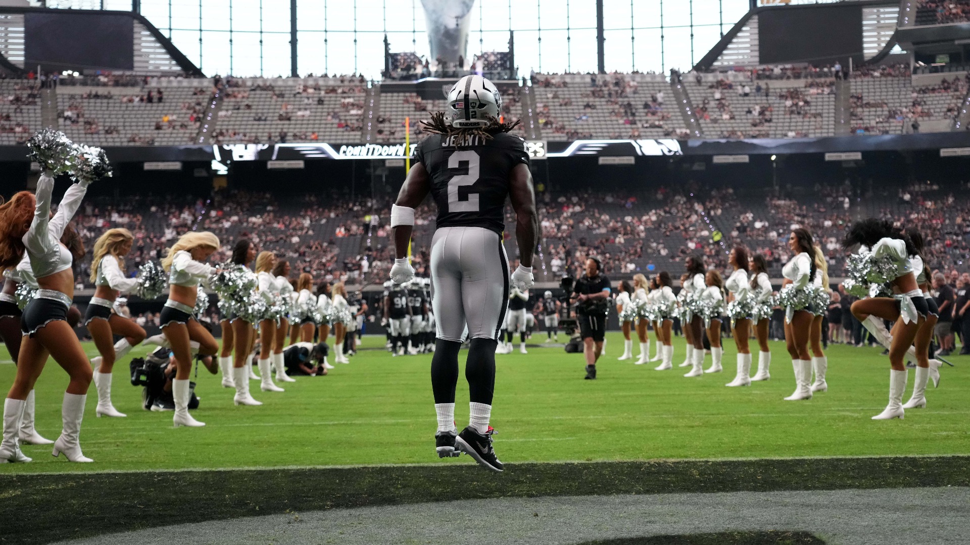 Video thumbnail for Ashton Jeanty's Injury Update and Raiders Season Outlook