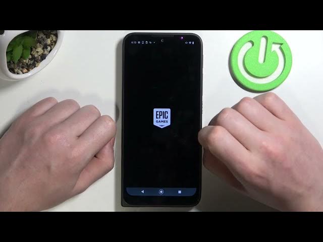 Video thumbnail for MOTOROLA DEFY and Fortnite – Is the Fortnite Game Available on My Phone