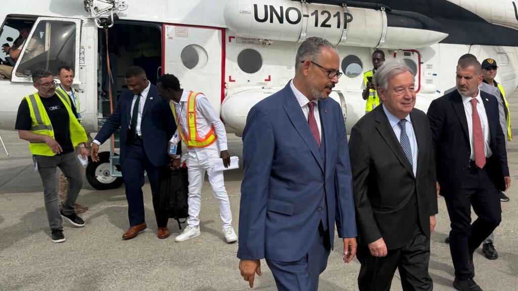 Video thumbnail for UN chief visits Haiti ahead of new gang suppression force deployment