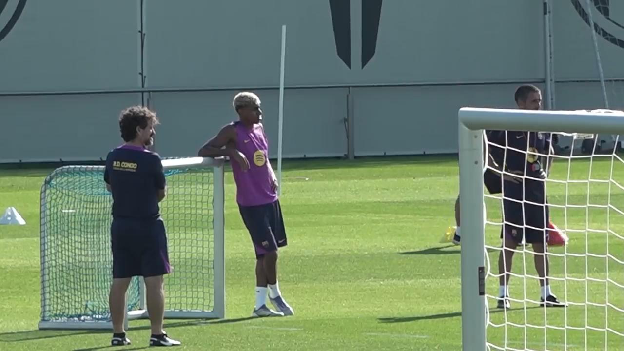 'Video thumbnail for Barcelona prepare to face Levante in La Liga'
