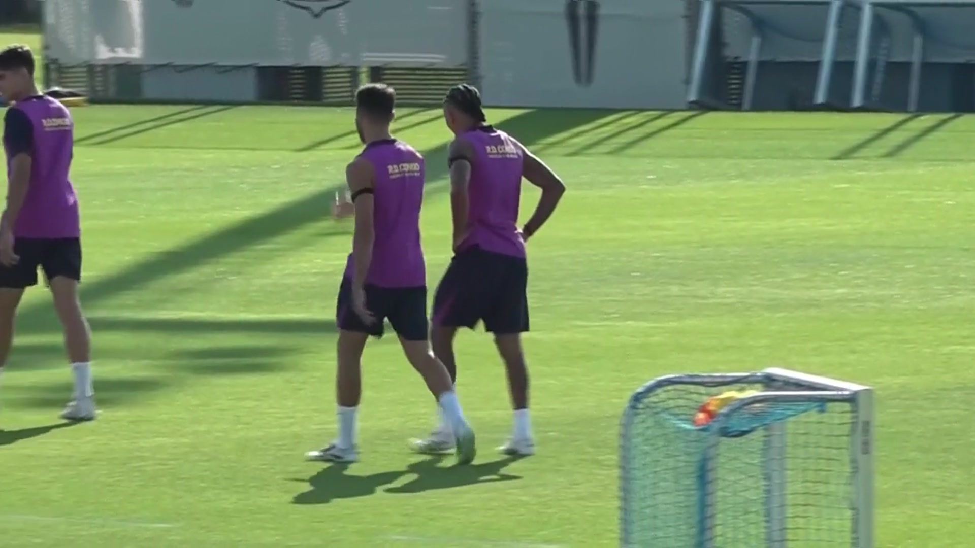 'Video thumbnail for Barcelona prepare to face Levante in La Liga'