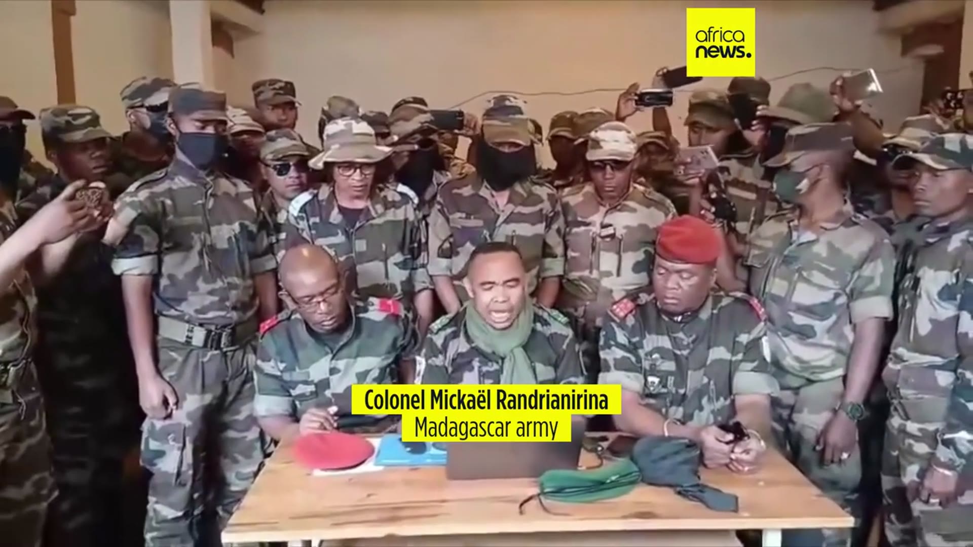 'Video thumbnail for Madagascar: Soldiers join protestors as president denounces 'coup attempt''