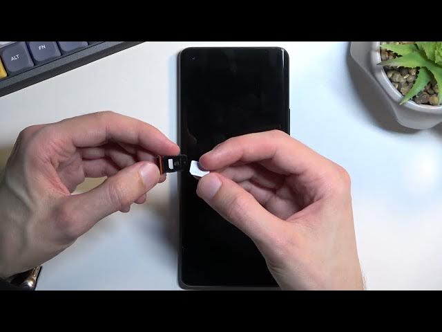 Video thumbnail for How to Insert SIM Card into VIVO IQOO 5 Pro - Correct Way to Insert SIM Card