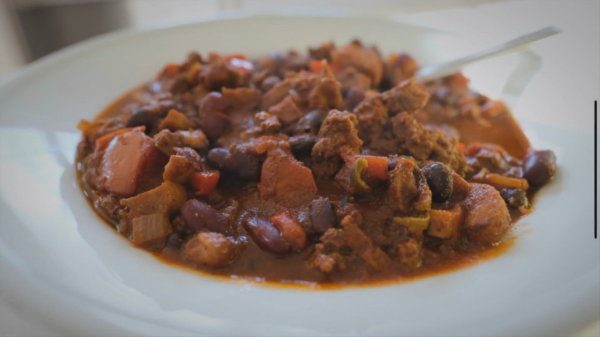 Video thumbnail for Healthy Crockpot Recipes: 30+ Easy and Delicious Slow Cooker Meals