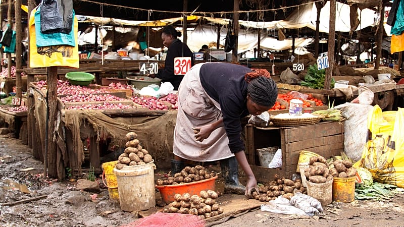 Video thumbnail for Food prices rising in Kenya as climate change strains supply