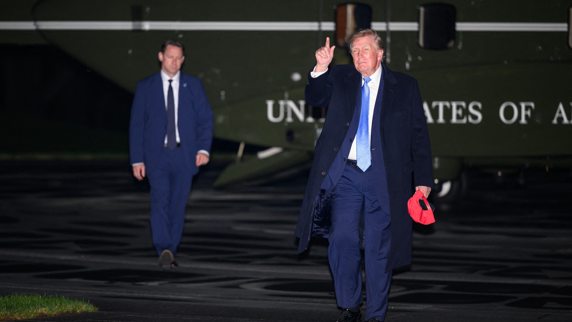 Video thumbnail for Trump is starring in new TV ads. US taxpayers are paying for them
