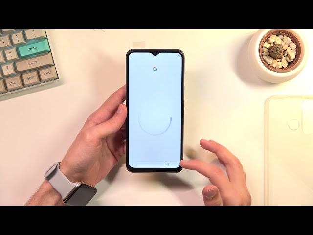 Video thumbnail for INFINIX Hot 11 UNBOXING & REVIEW | What's Inside the Box?