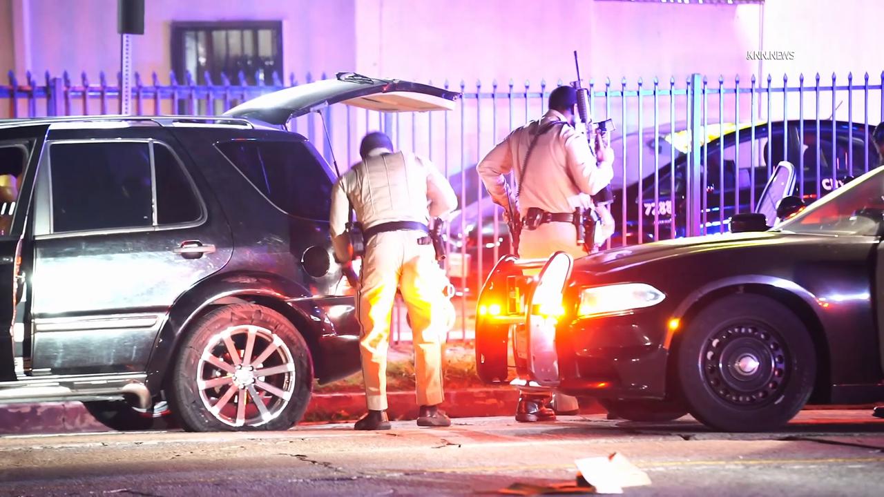Video thumbnail for US, Los Angeles: Vermont Vista CHP Pursuit Ends After Successful Spikes.