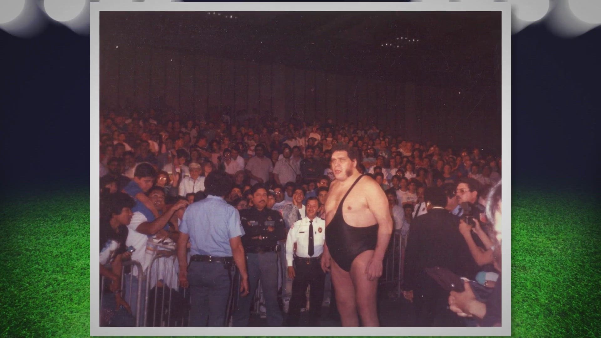 Video thumbnail for 10 Male Shortest WWE Wrestlers In History