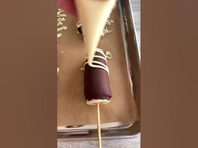 Video thumbnail for Make this easy Halloween snack | Myprotein #MyproteinKitchen