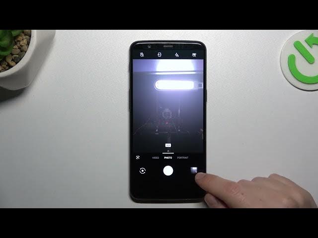 Video thumbnail for How to Manage Mirror Effect on OnePlus 5T