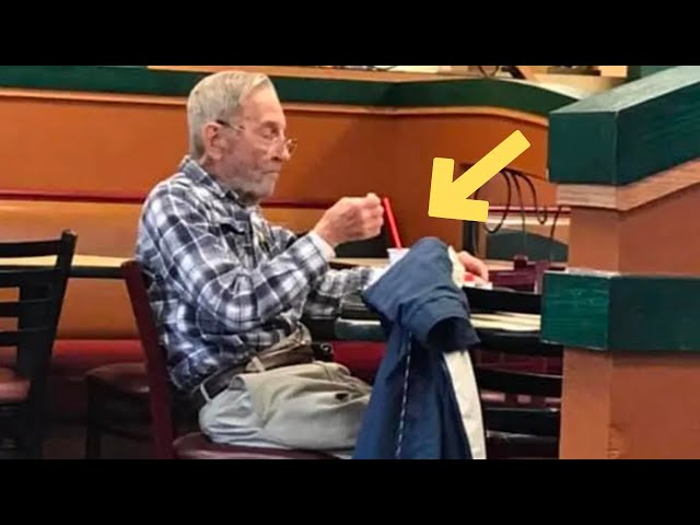 Video thumbnail for This Old Man Has Suffered Alone And Restaurant Staff Are Slowly Starting To Notice Something Wrong