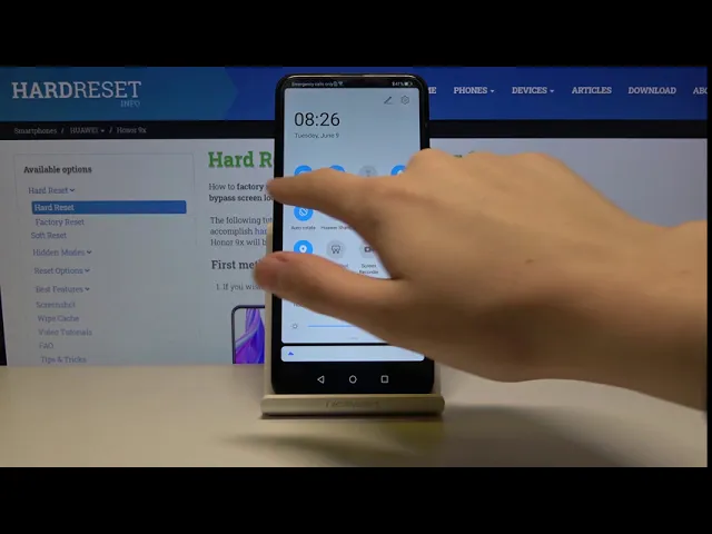 Video thumbnail for How to Find Camera Location Tags on HONOR 9X?
