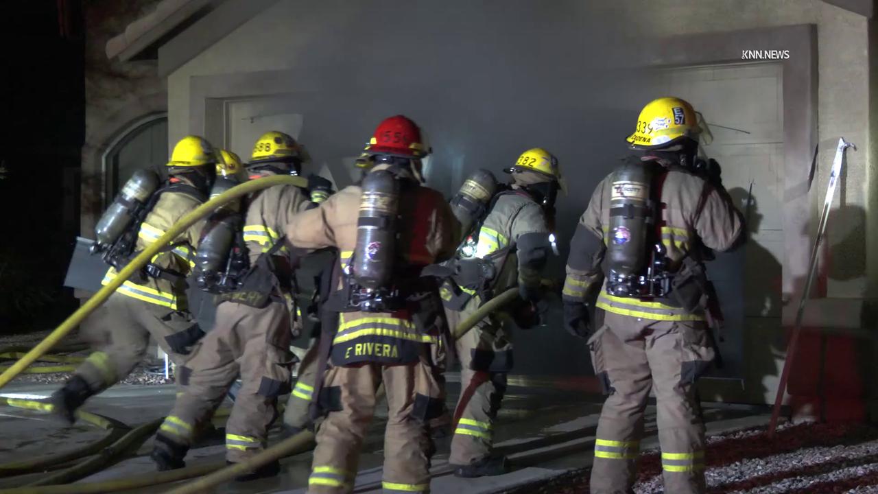 Video thumbnail for US, Phoenix: Phoenix Saint Catherine Avenue Garage Fire.