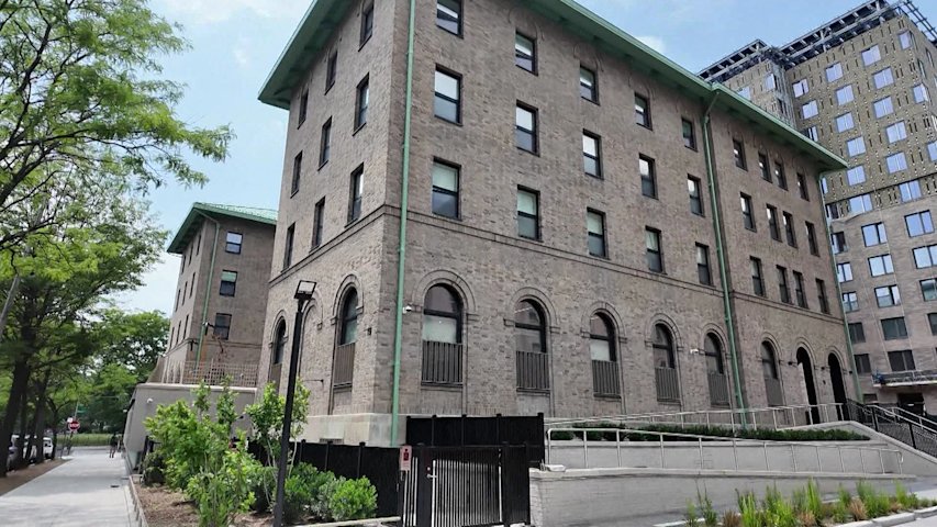 Video thumbnail for Residents push back against shelter expansion; call for senior housing at former Greenpoint Hospital site