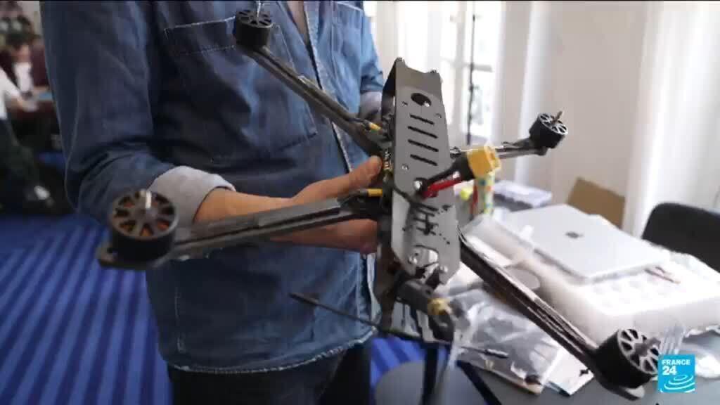 Video thumbnail for Drone-making workshops take off in Paris