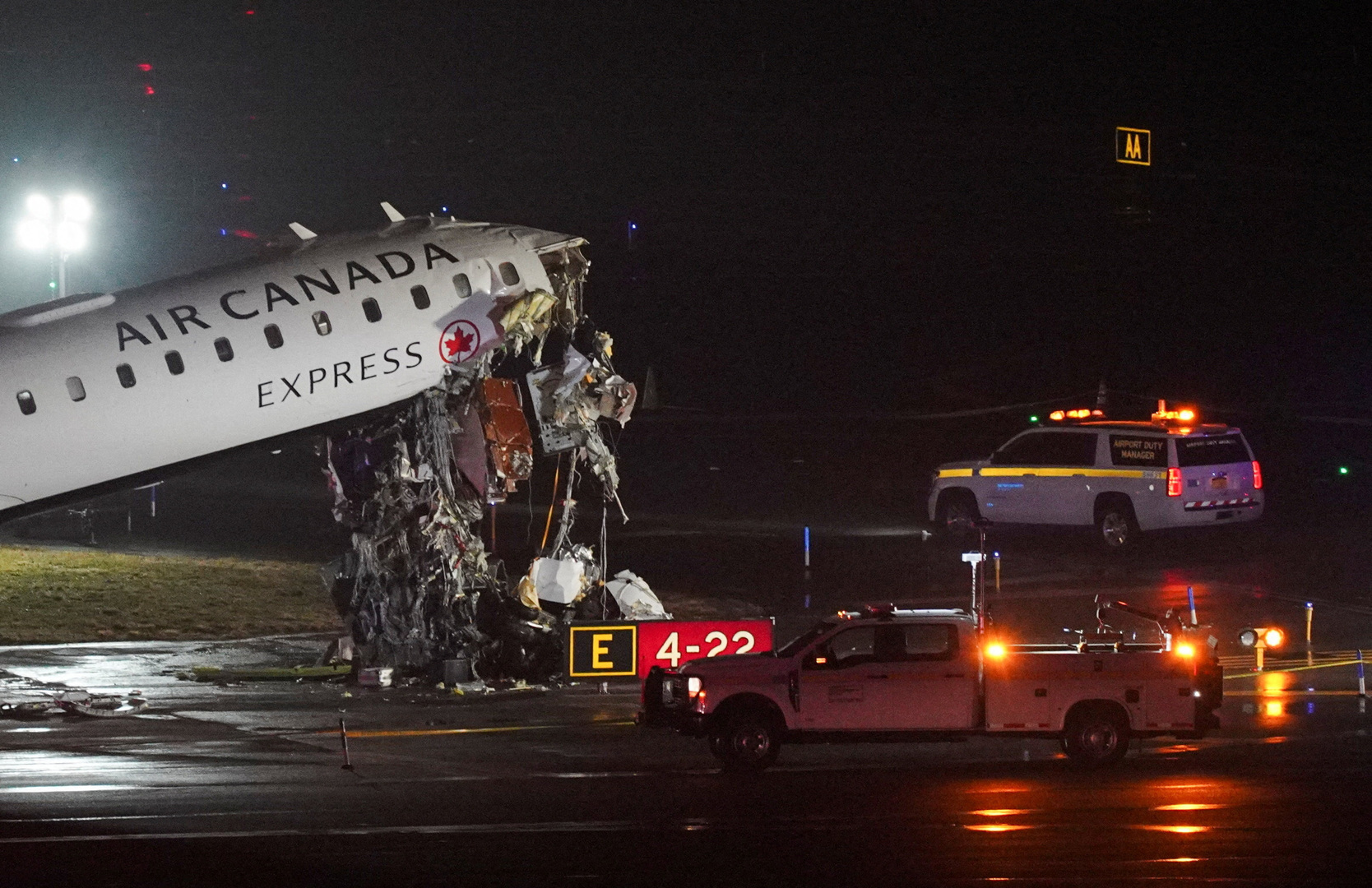 Video thumbnail for ‘Stop, stop, stop’: Moment Air Canada plane crashes into truck