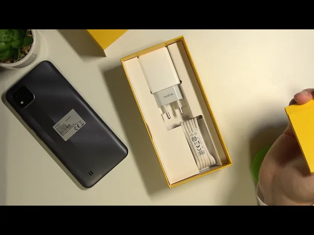 Video thumbnail for Does Realme C11 2021 have Silicone Case in Box? Protective Case in Box - Accessories