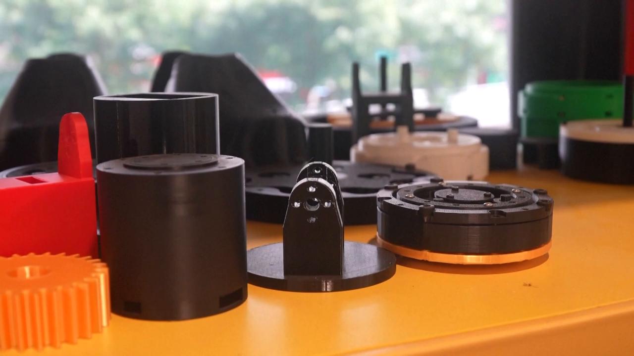 Video thumbnail for China: China's 3D-printed robots prepare for world humanoid robot games.