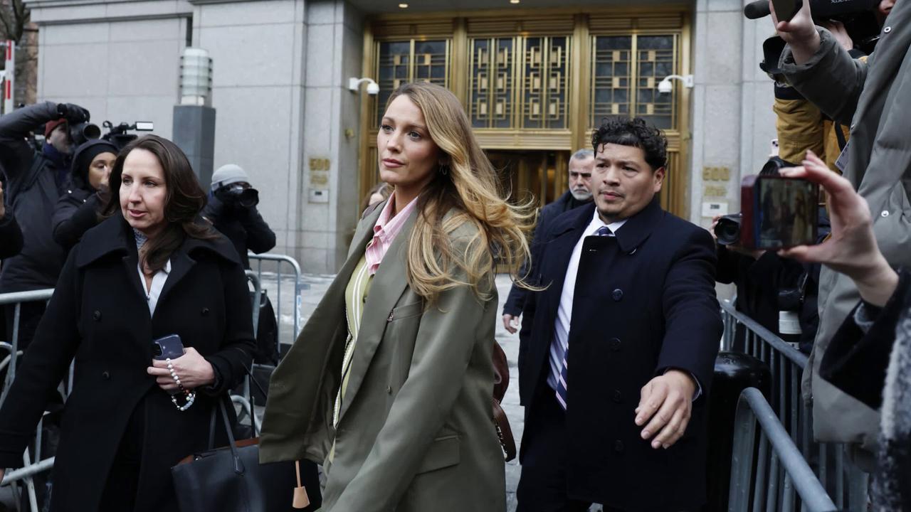 Video thumbnail for UNCAPTIONED: Blake Lively seeking $8 million in legal fees from Justin Baldoni.