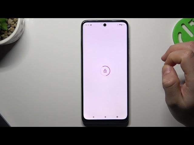 Video thumbnail for How to Turn ON & Use Google PAY with Motorola Phone? Use Google Wallet & Pay Contactless!