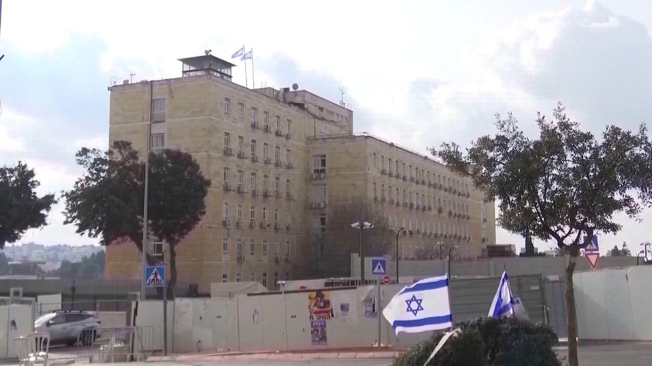 Video thumbnail for Syria: Syria condemns Colombia's recognition of Israeli sovereignty over Golan Heights.