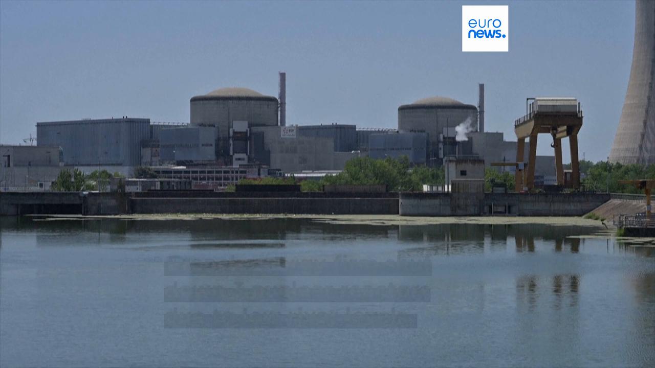 Video thumbnail for Extreme heat grips Southern Europe as Spain sends toxic alerts and France shuts reactors