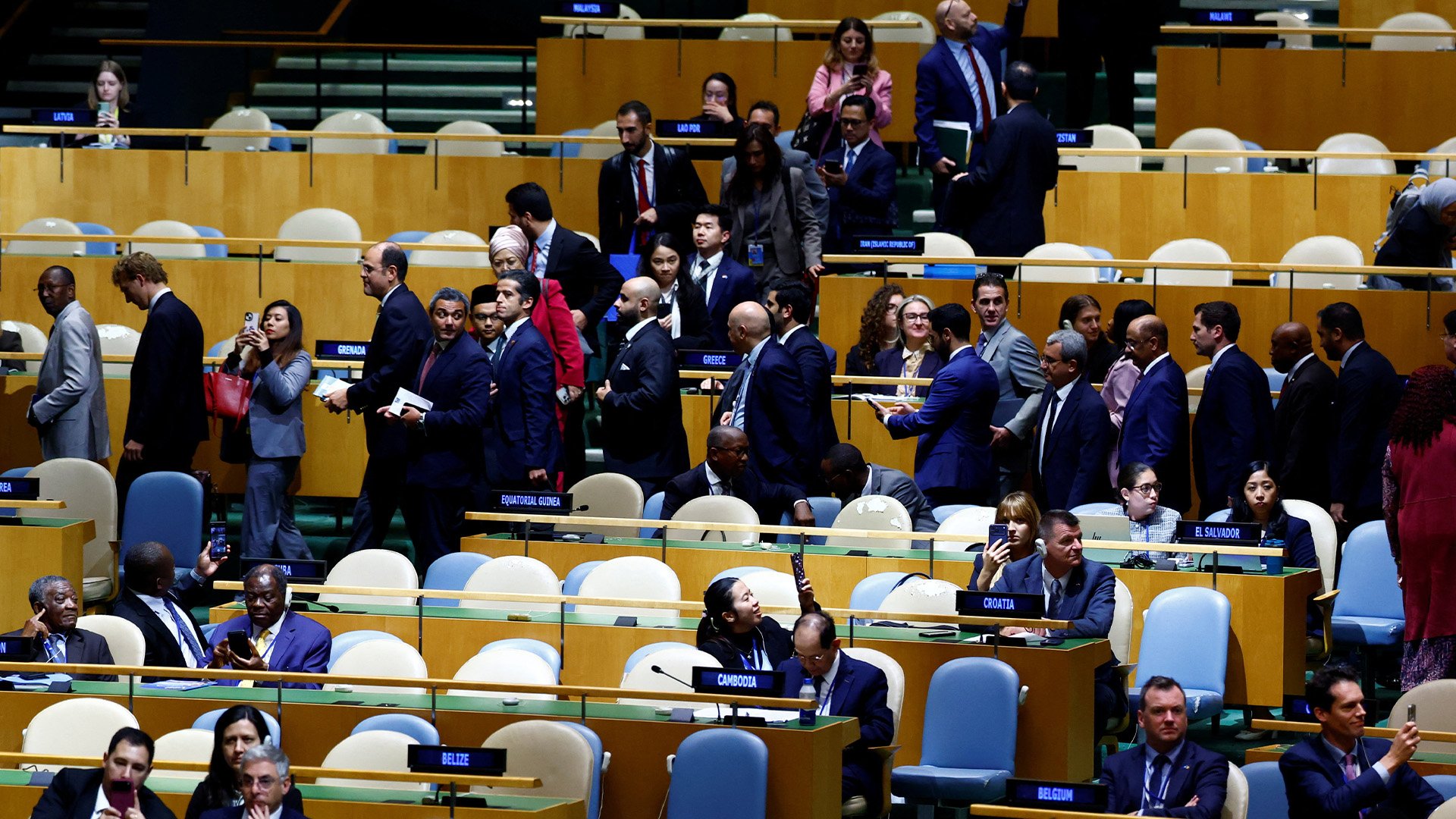 Video thumbnail for Delegates walk out of Netanyahu’s UN speech