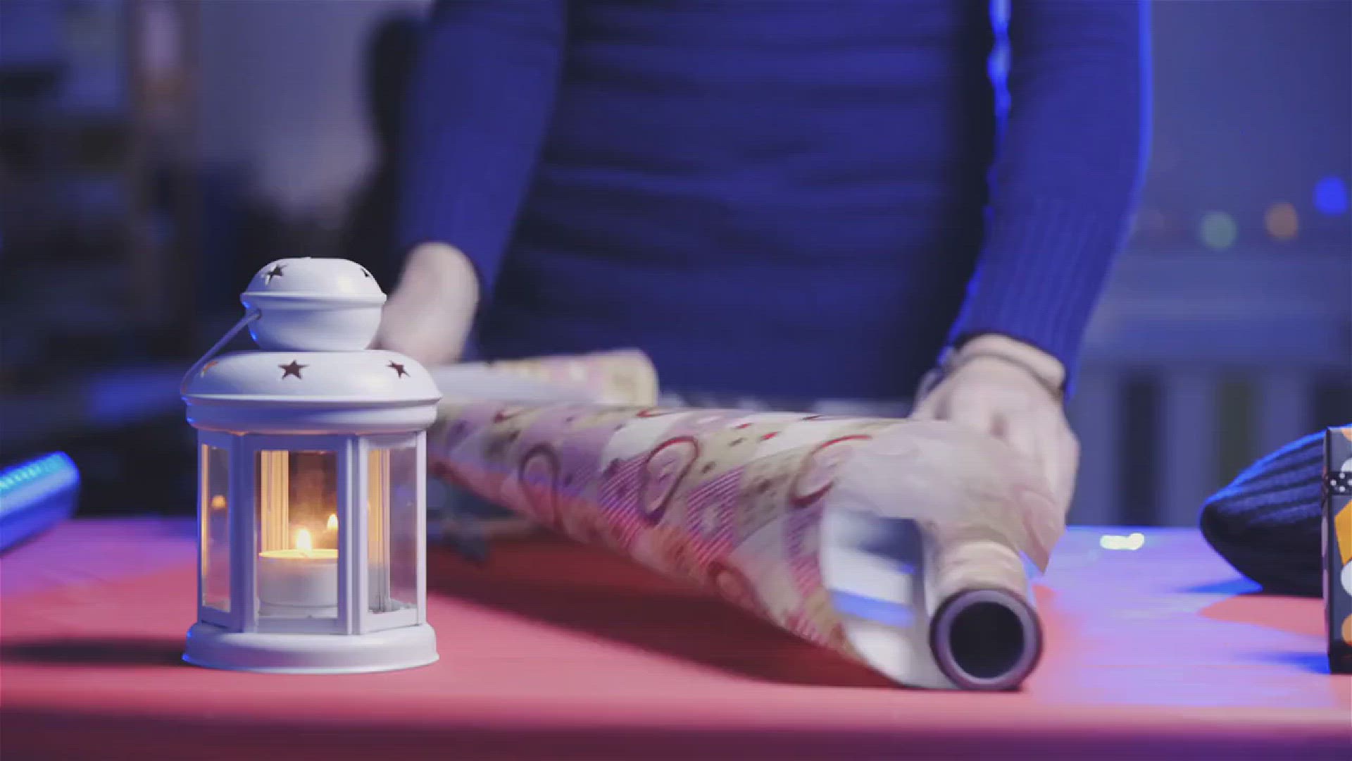 'Video thumbnail for How to Build a DIY Plastic Bag Holder'
