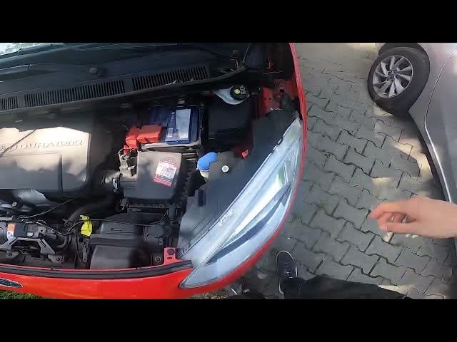 Video thumbnail for Where is Fuse Box Under the Hood in Ford Tourneo Connect II ( 2013 – 2018 ) - Find Fuse Box