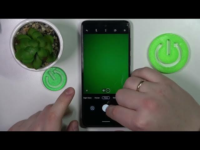 Video thumbnail for Try Top Camera Tricks on Motorola Moto E32s - Camera Tricks and Tips