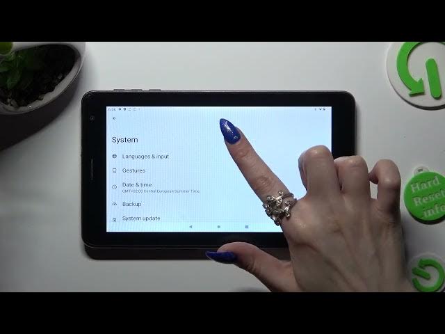 Video thumbnail for How to Turn On/Off Auto Correction on NAVITEL T787 4G? - Text Correction Settings