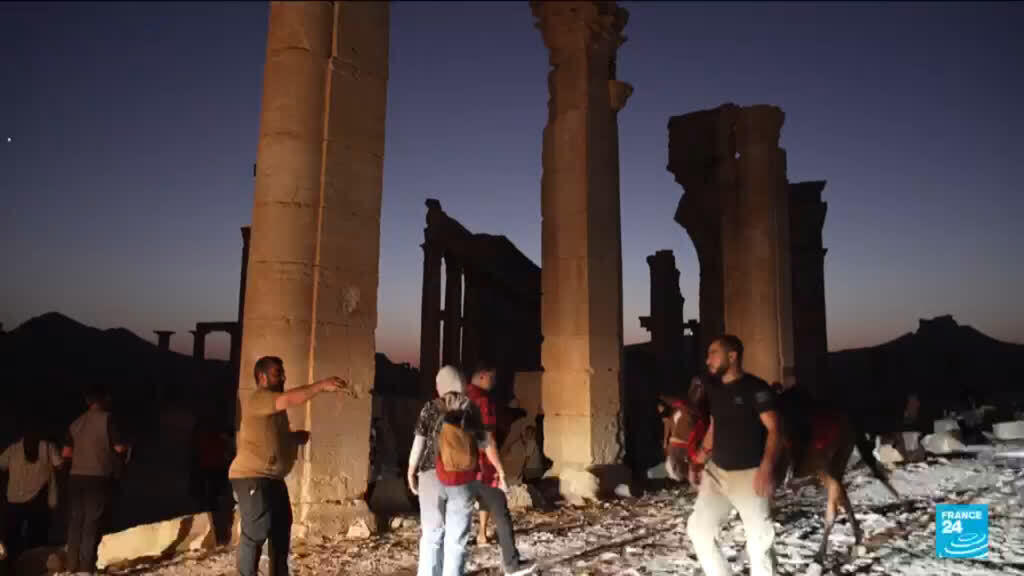 Video thumbnail for Visitors return to Syria's Palmyra after years of war and destructions