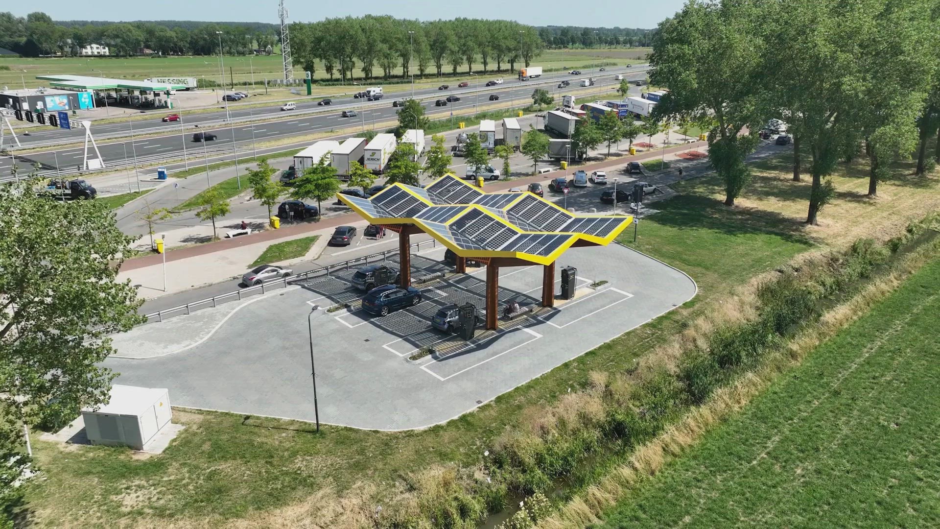 Video thumbnail for The Tesla Cybertruck: A Bold Leap into the Future of Pickup Trucks