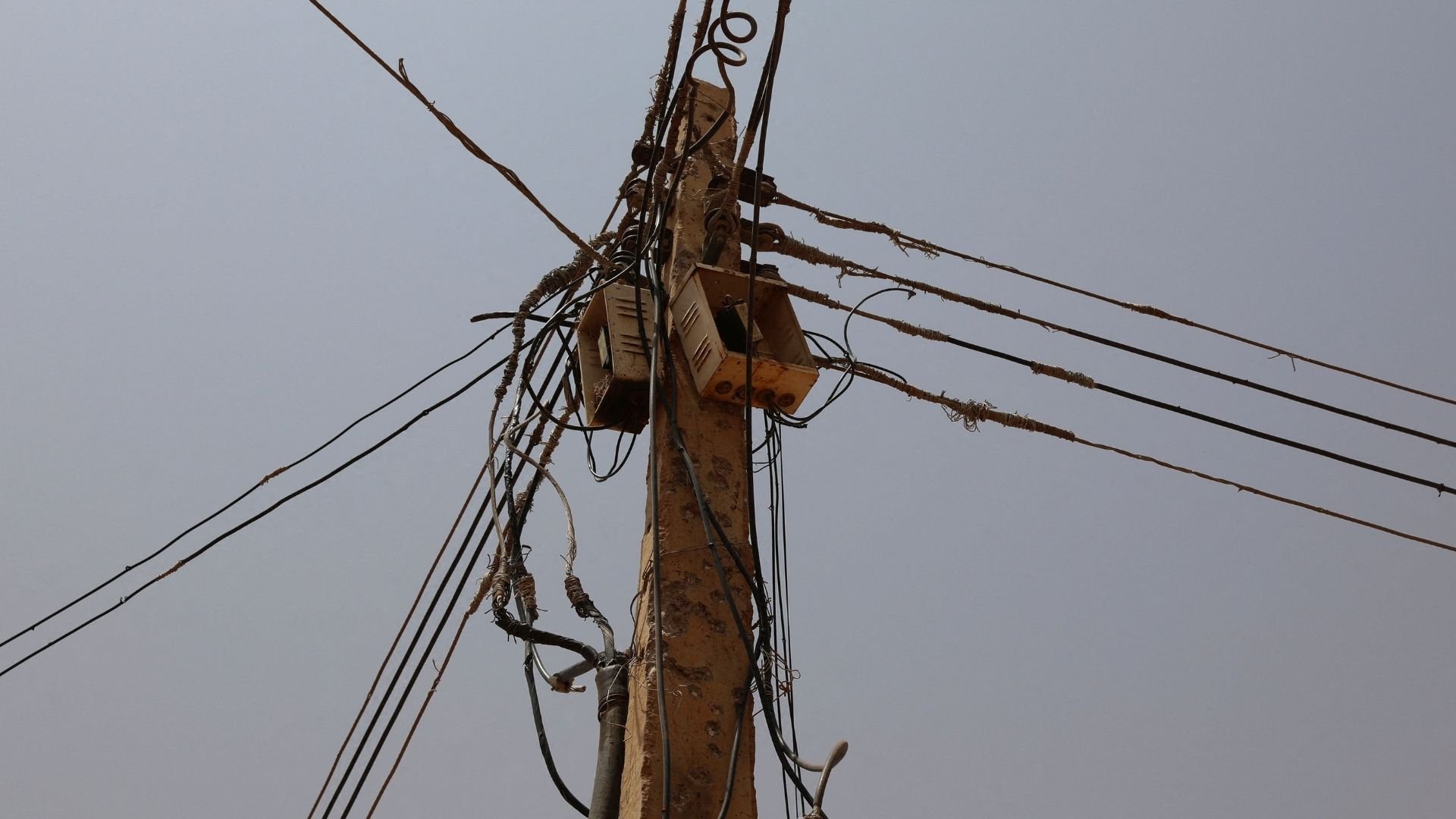 Video thumbnail for Sudan Blackout: Khartoum Businesses Struggle in Two-Week Power Cut