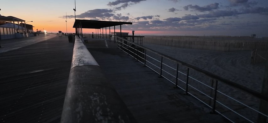 Video thumbnail for State DEC issues guidance to avoid contact with sharks on Long Island this summer