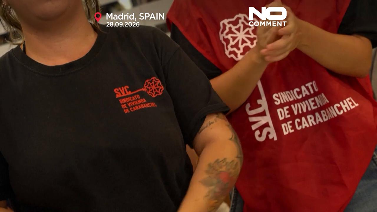 Video thumbnail for Madrid housing activists occupy agency amid eviction protests