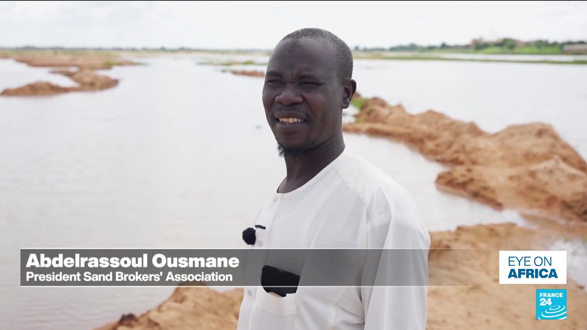 Video thumbnail for Chad bans sand extraction along Chari River, sparking controversy